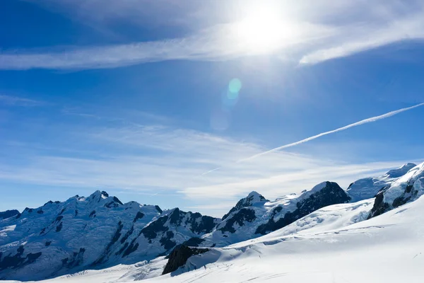 多雪的山 — 图库照片