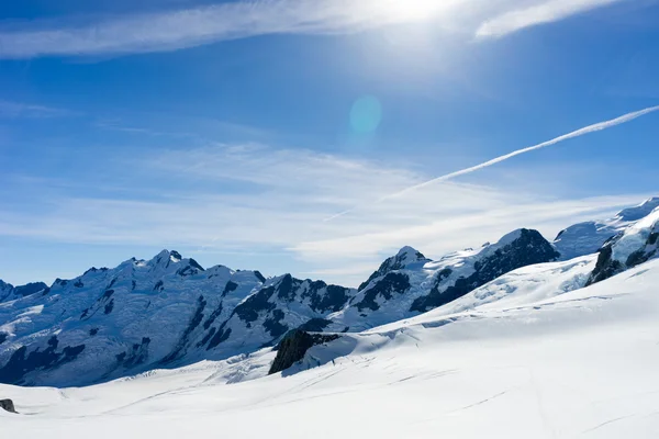 Snöiga berg — Stockfoto