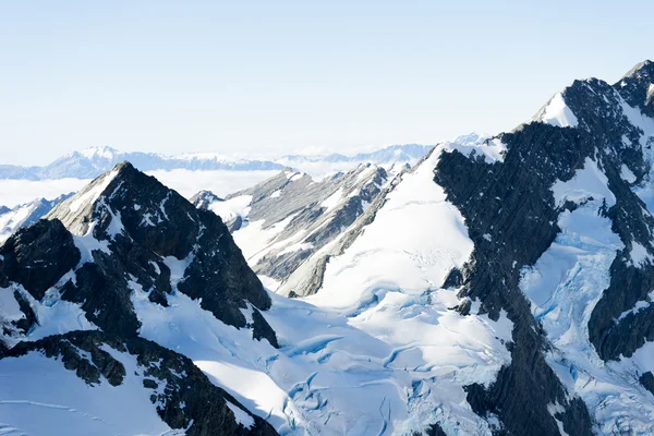 Snöiga berg — Stockfoto