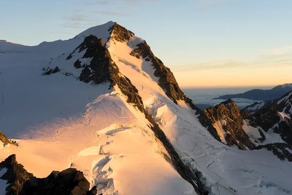 Montagnes enneigées — Photo