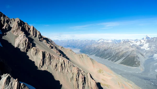 Pierre roche avec ciel bleu — Photo