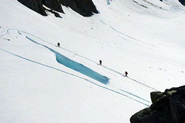 Persone in montagna — Foto Stock