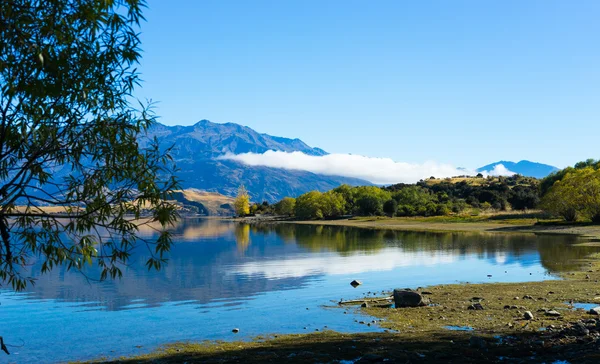 Nieuw-Zeelandse Alpen en meer — Stockfoto