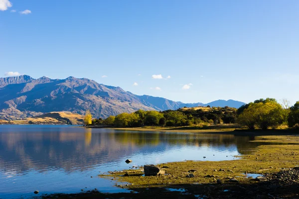 Yeni Zelanda Alpler ve göl — Stok fotoğraf