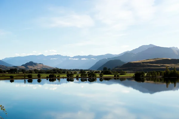 Nya Zeeland Alperna och sjön — Stockfoto