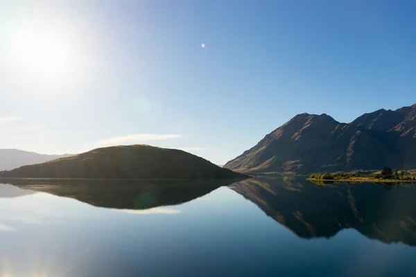 Nieuw-Zeelandse Alpen en meer — Stockfoto