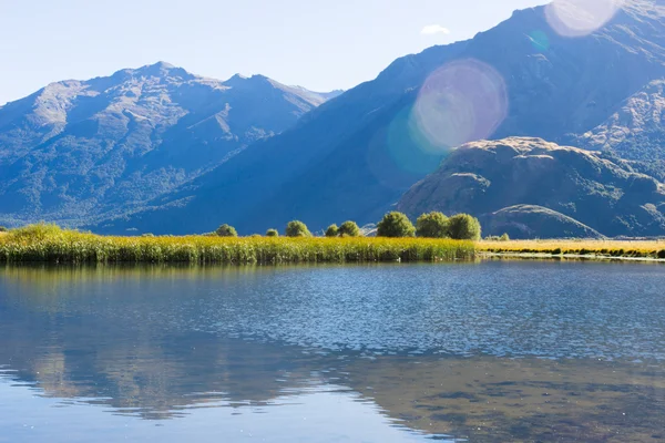 Nový Zéland Alpy a jezero — Stock fotografie