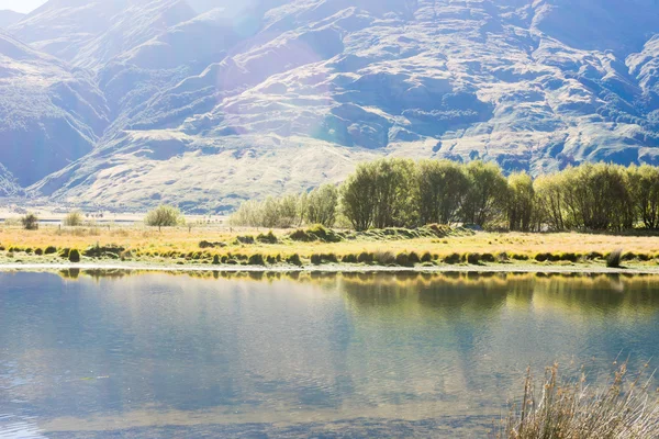 Nový Zéland Alpy a jezero — Stock fotografie