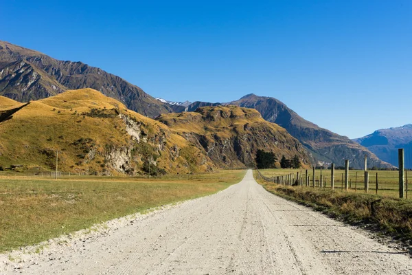 Nueva Zelanda alpes y carretera —  Fotos de Stock