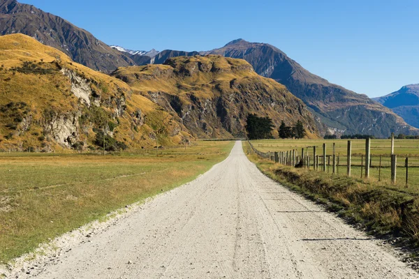 Nueva Zelanda alpes y carretera —  Fotos de Stock