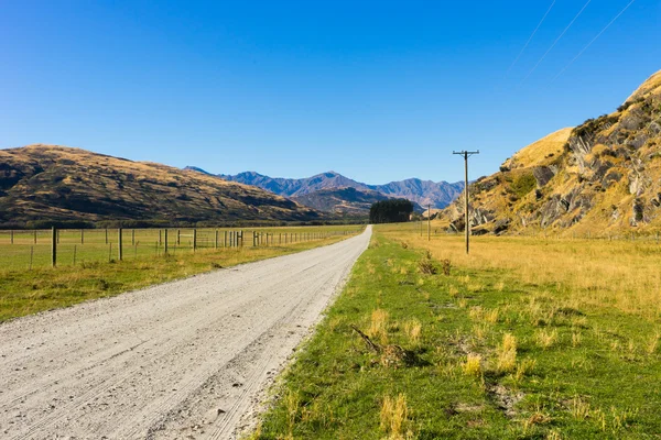 Nieuw-Zeelandse Alpen en over de weg — Stockfoto