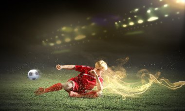 Slayt mücadele yaparken futbolcu