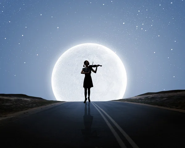 Woman violinist — Stock Photo, Image