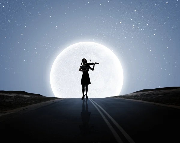 Vrouw violist — Stockfoto