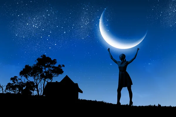 Woman and full moon — Stock Photo, Image