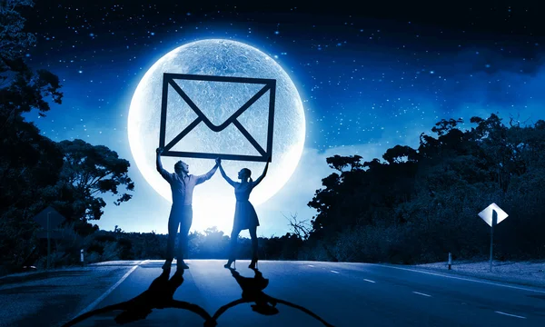 genç bir çift bir tarihte