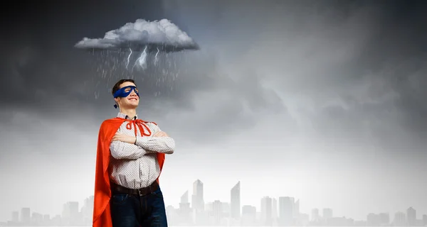Selbstbewusster Superheld — Stockfoto
