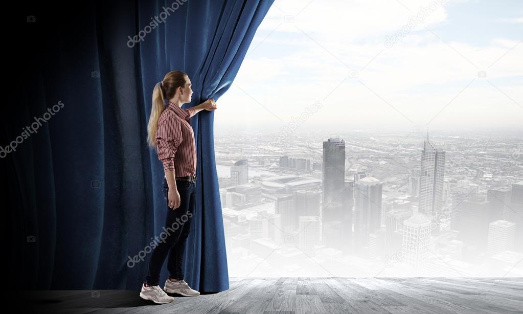 Opening curtain