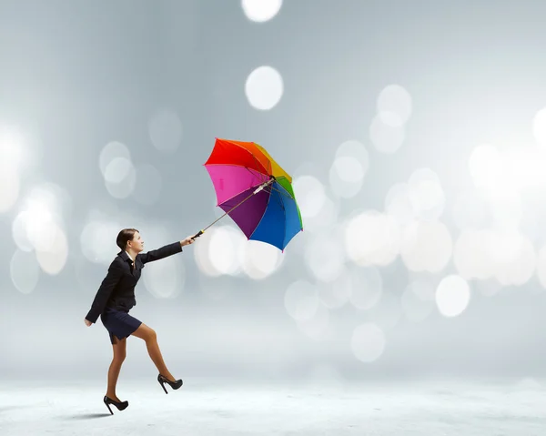 Femme avec parapluie — Photo