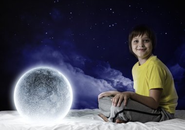 sevimli çocuk hayal