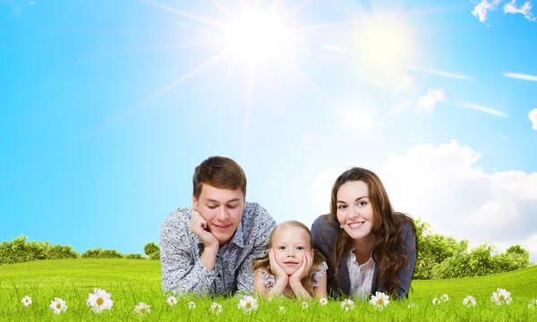 Família jovem — Fotografia de Stock