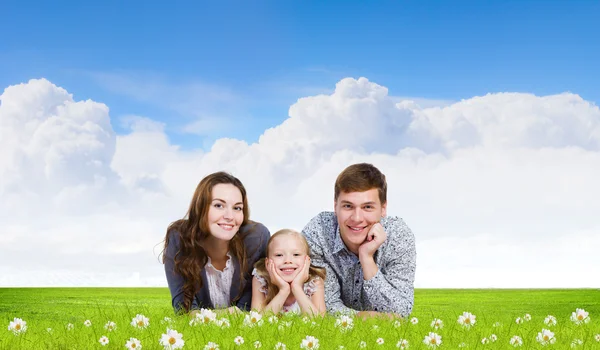 Ung familj — Stockfoto