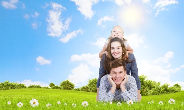 Young family — Stock Photo, Image