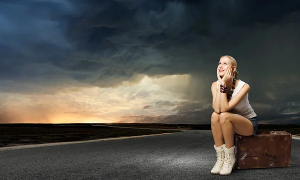 Schöne Reisende Mädchen — Stockfoto