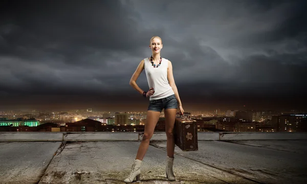 Beautiful traveller girl — Stock Photo, Image