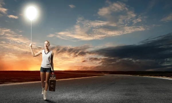 Beautiful traveller girl — Stock Photo, Image