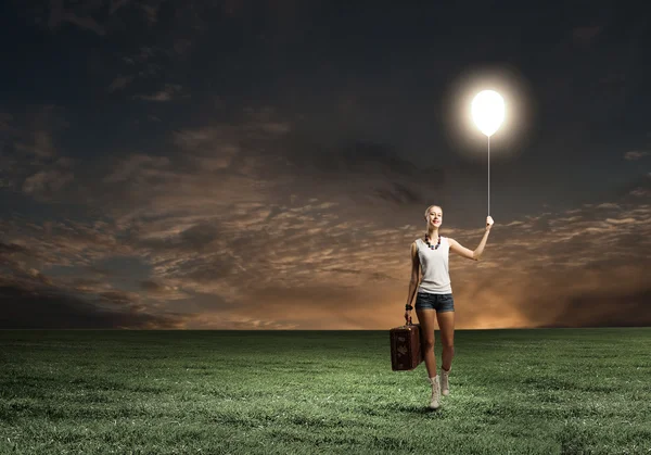 Vackra resenär girl — Stockfoto