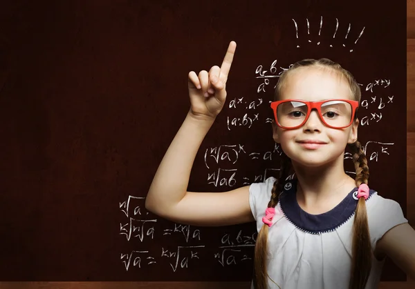 Wunderkind menina na escola — Fotografia de Stock