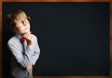 Akıllı okul çocuğu