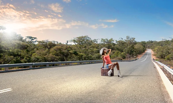 Autostop traveling — Stock Photo, Image