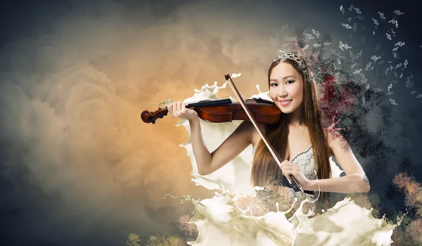 Woman violinist — Stock Photo, Image