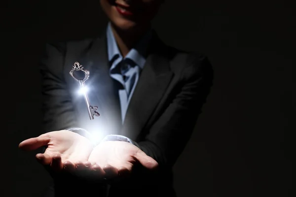 Key in hand — Stock Photo, Image