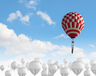 Aerostats gökyüzünde