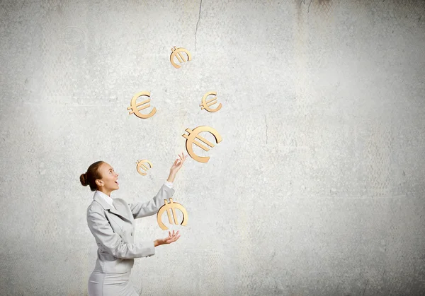 Woman juggler — Stock Photo, Image