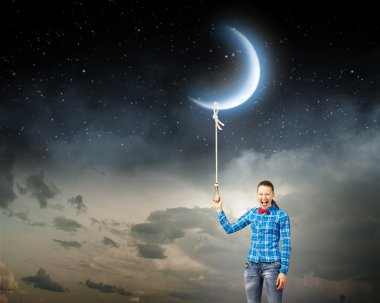 moon ile kadın