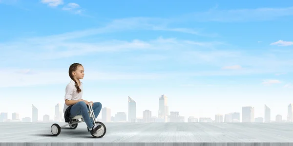 Girl riding bike — Stock Photo, Image