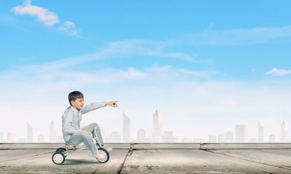 Boy riding bicycle — Stock Photo, Image