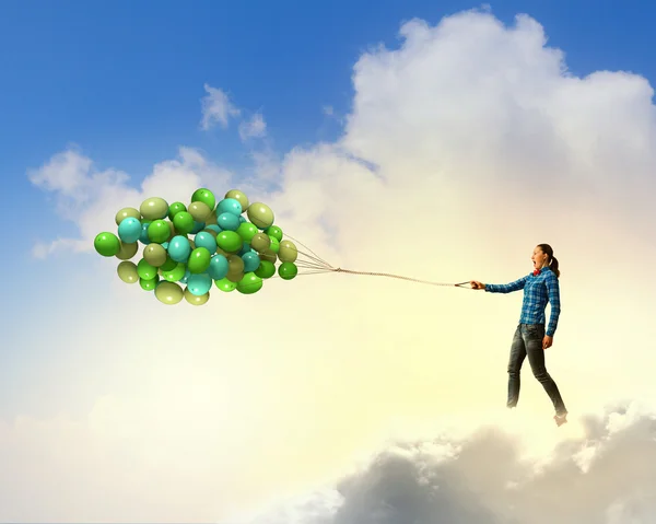 風船を持つ女性 — ストック写真