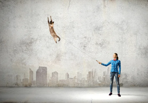 Chica con gato — Foto de Stock