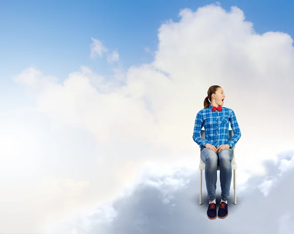 Mujer en el cielo — Foto de Stock