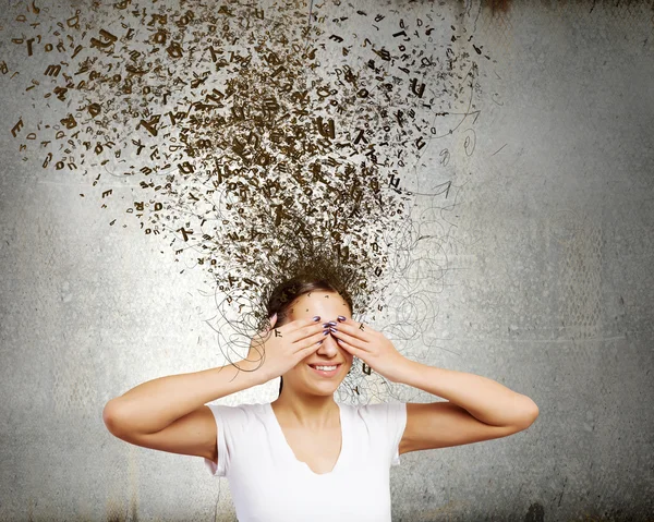 Mädchen mit geschlossenen Augen — Stockfoto