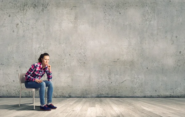 Thoughtful girl — Stock Photo, Image