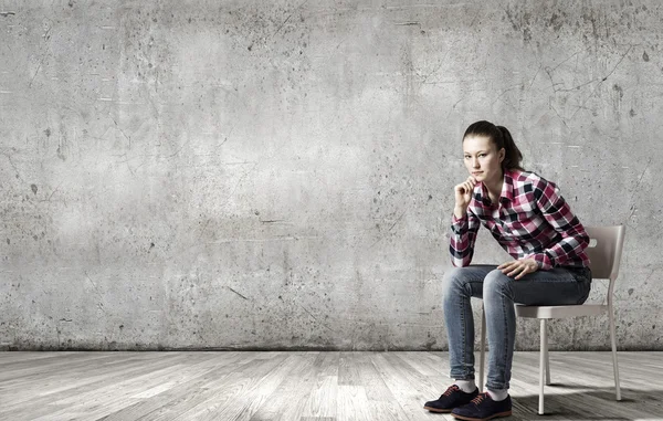 Thoughtful girl — Stock Photo, Image