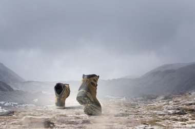 yürüyüş botları