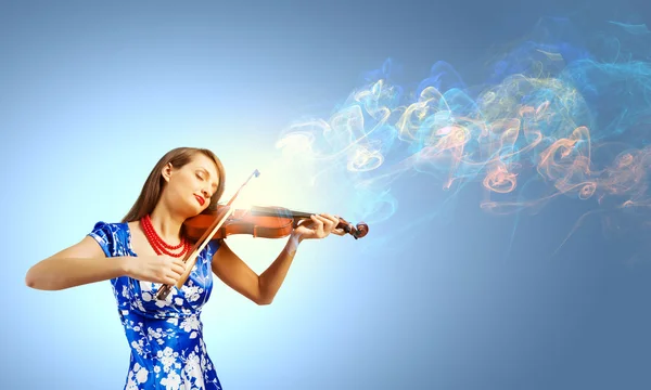 Kvinna violinist — Stockfoto