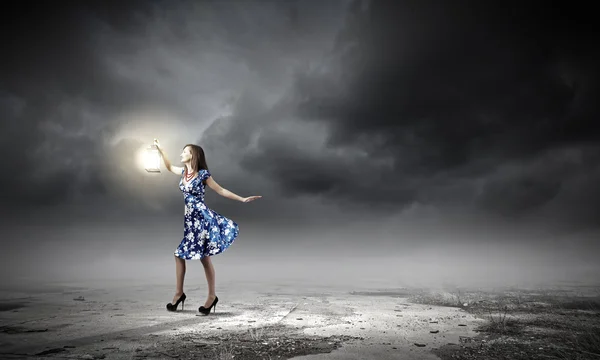 Woman with lantern — Stock Photo, Image